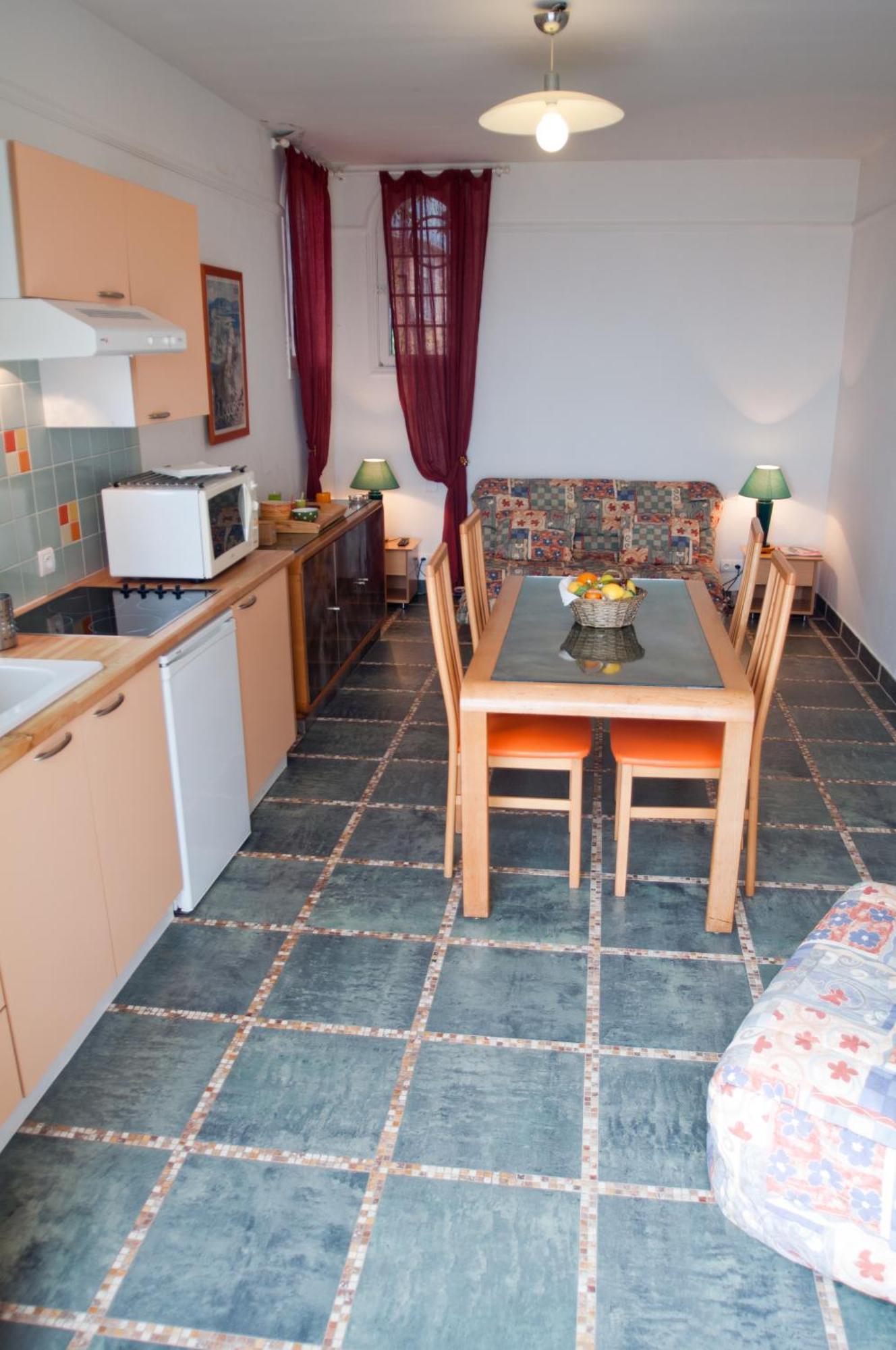 Nova Apartment